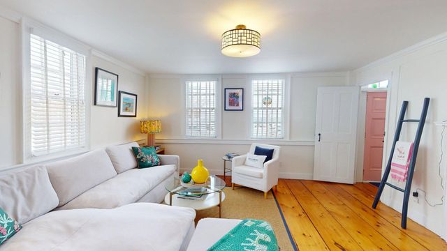 54 Commercial Street UNIT 3, Provincetown, MA 02657