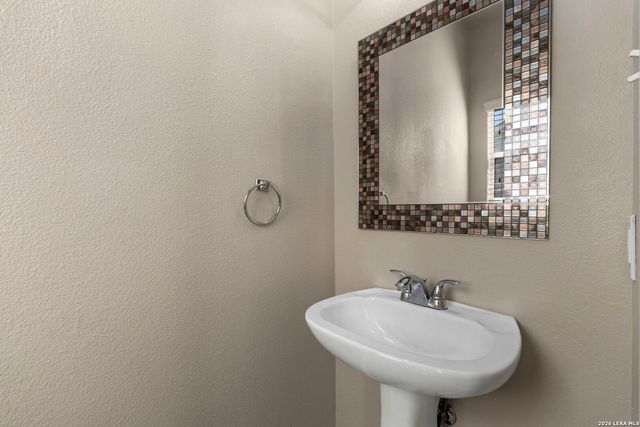 113 Burning Trl, Cibolo, TX 78108