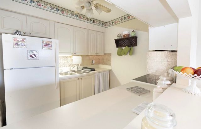 12005 Poinciana Boulevard 103, Royal Palm Beach, FL 33411