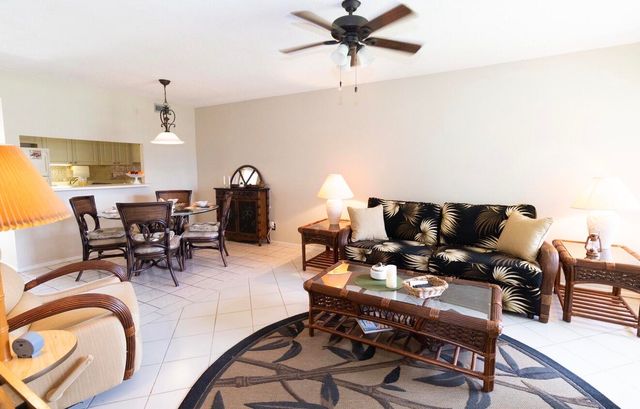 12005 Poinciana Boulevard 103, Royal Palm Beach, FL 33411