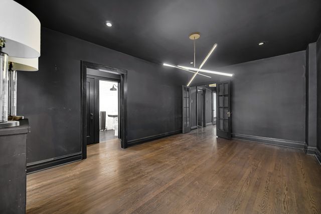 431 S East Avenue 1N, Oak Park, IL 60302