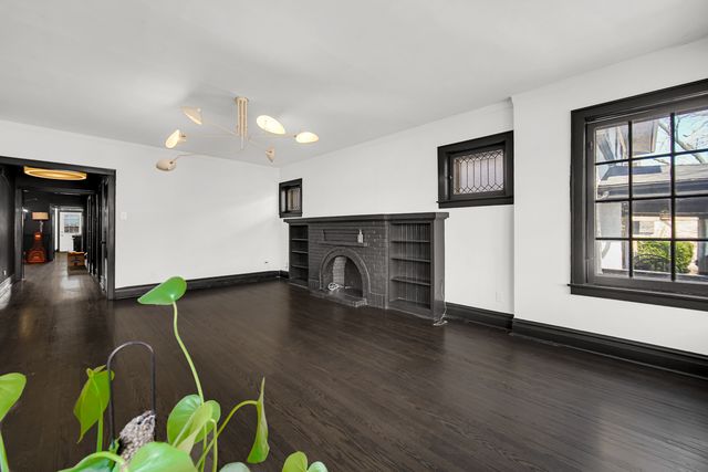 431 S East Avenue 1N, Oak Park, IL 60302