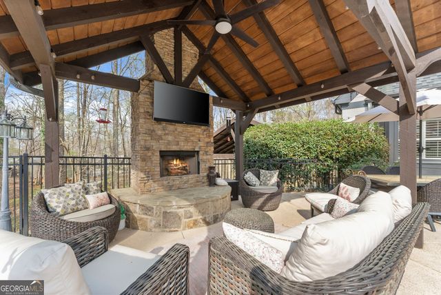 2195 E Maddox Road, Buford, GA 30519