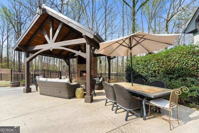 2195 E Maddox Road, Buford, GA 30519