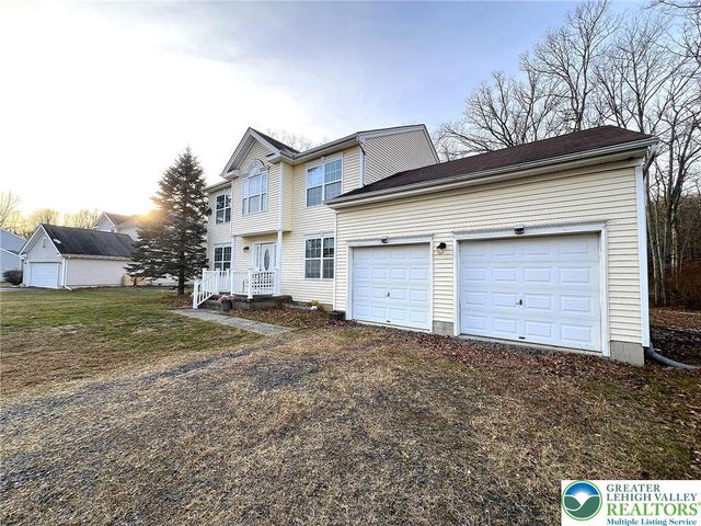 214 Kensington Drive, Lehman Twp, PA 18324