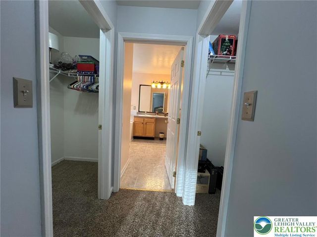 214 Kensington Drive, Lehman Twp, PA 18324