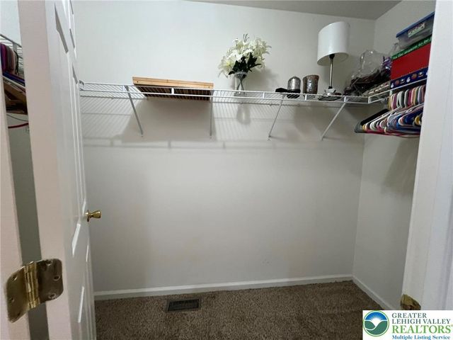 214 Kensington Drive, Lehman Twp, PA 18324