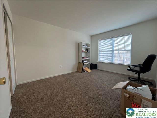 214 Kensington Drive, Lehman Twp, PA 18324