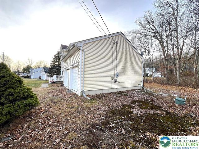 214 Kensington Drive, Lehman Twp, PA 18324