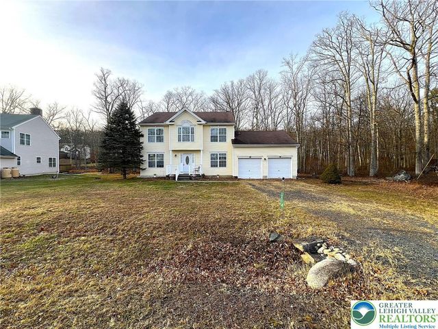 214 Kensington Drive, Lehman Twp, PA 18324