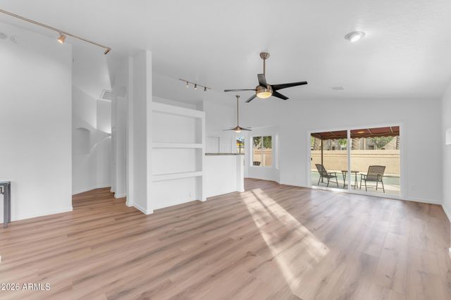 15635 S 37TH Way, Phoenix, AZ 85048