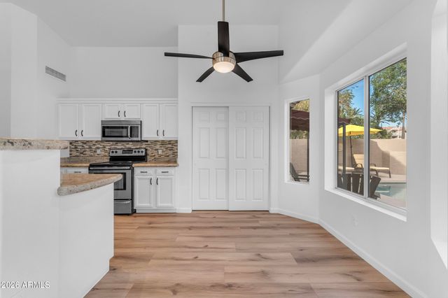 15635 S 37TH Way, Phoenix, AZ 85048