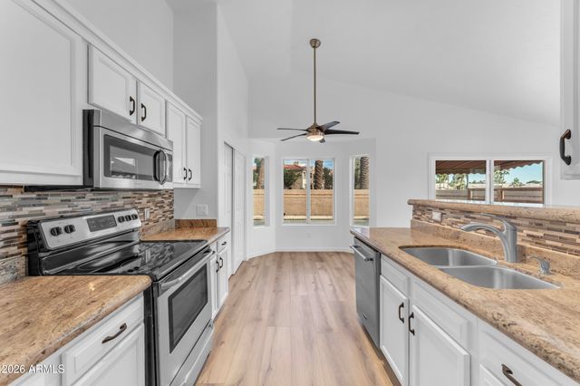 15635 S 37TH Way, Phoenix, AZ 85048