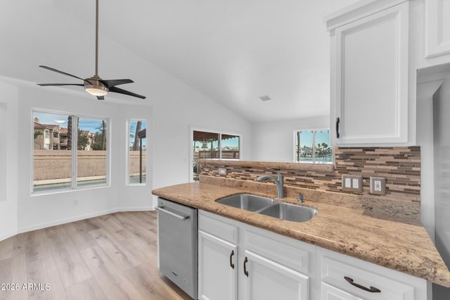 15635 S 37TH Way, Phoenix, AZ 85048