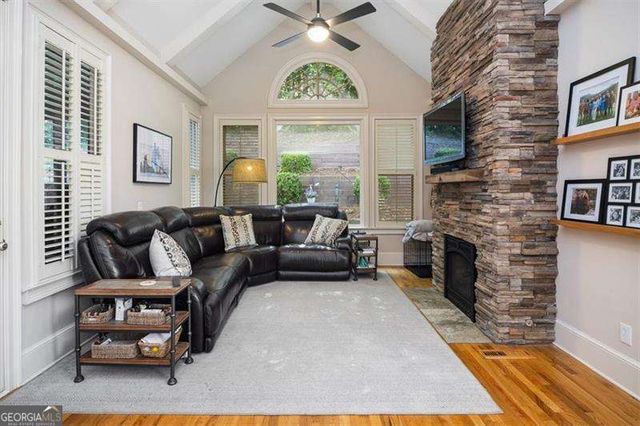 208 Grandmar Chase, Canton, GA 30115