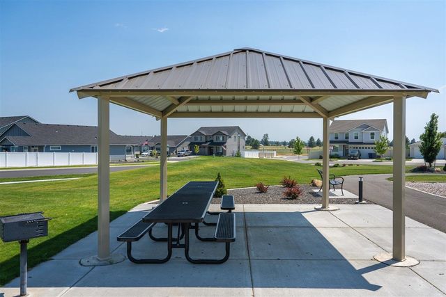 1573 E A St, Deer Park, WA 99006