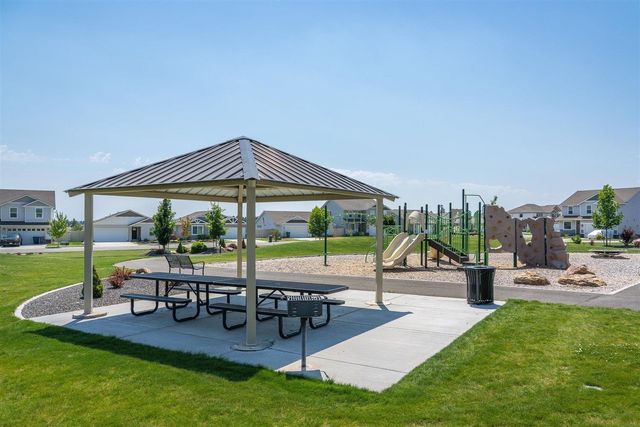 1573 E A St, Deer Park, WA 99006