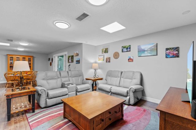 1500 N MESA Road, Belen, NM 87002