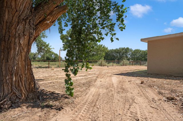 1500 N MESA Road, Belen, NM 87002