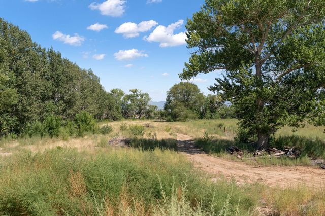 1500 N MESA Road, Belen, NM 87002