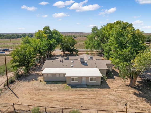 1500 N MESA Road, Belen, NM 87002