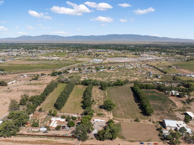 1500 N MESA Road, Belen, NM 87002
