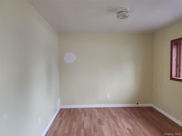 624 Montauk Highway, West Islip, NY 11795