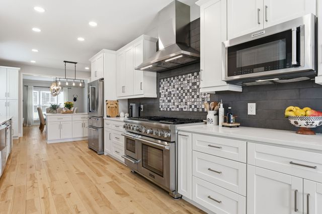 516 Stratford Ct, Franklin, TN 37069