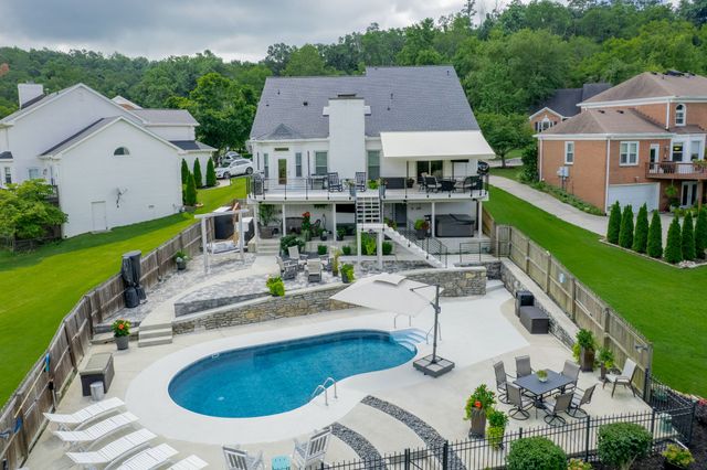 516 Stratford Ct, Franklin, TN 37069