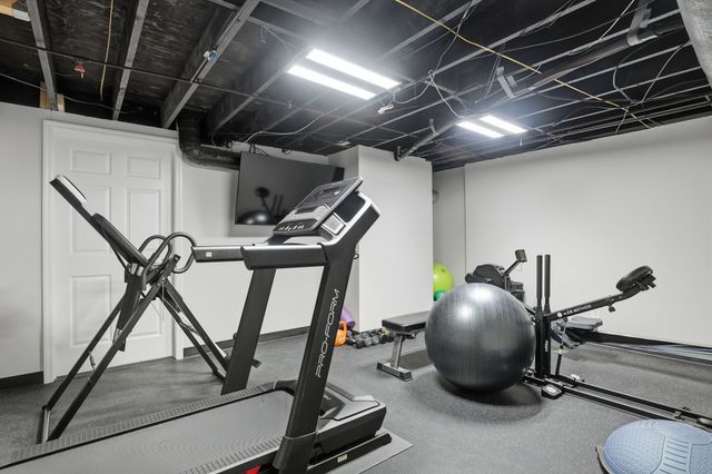 516 Stratford Ct, Franklin, TN 37069