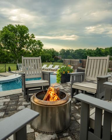 516 Stratford Ct, Franklin, TN 37069
