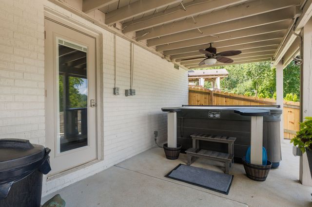 516 Stratford Ct, Franklin, TN 37069