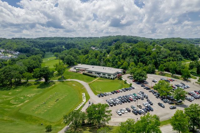 516 Stratford Ct, Franklin, TN 37069