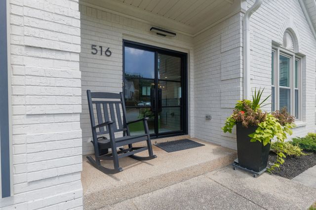 516 Stratford Ct, Franklin, TN 37069