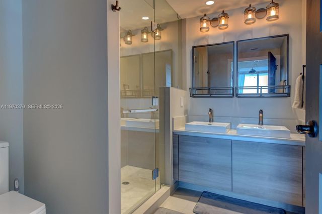 1080 Brickell Ave 4101, Miami, FL 33131