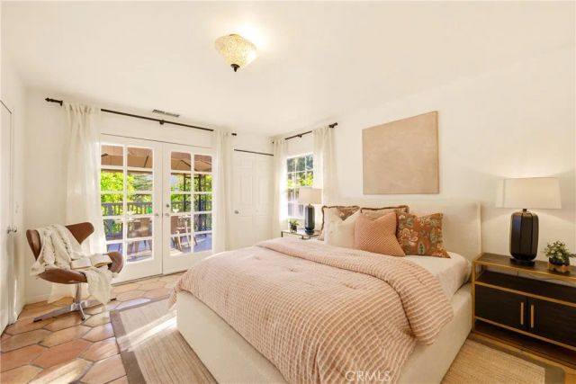 3718 2nd, La Crescenta, CA 91214