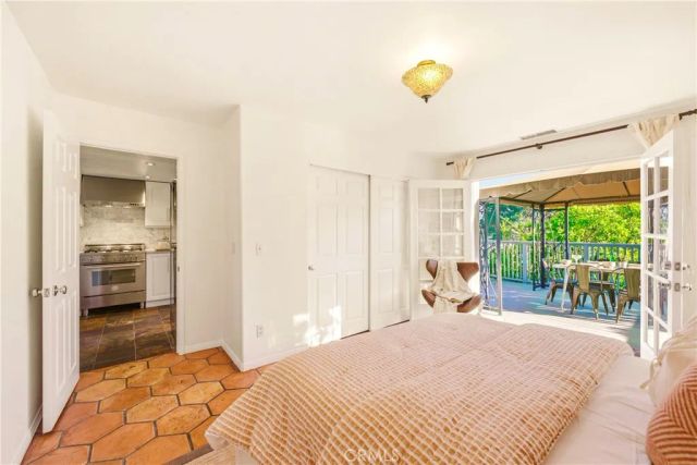3718 2nd, La Crescenta, CA 91214
