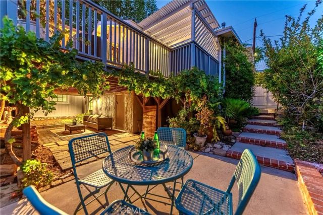 3718 2nd, La Crescenta, CA 91214
