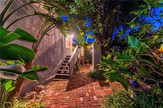 3718 2nd, La Crescenta, CA 91214