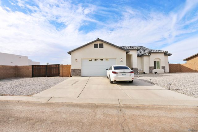 12828 S Drucilla Ln, Yuma, AZ 85367