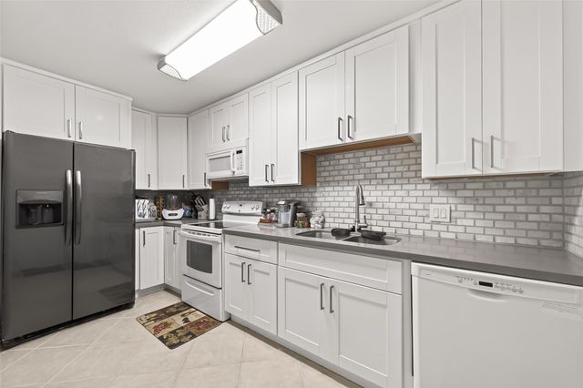 6541 Wanda Lane, Houston, TX 77074