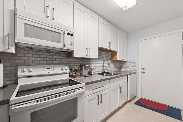 6541 Wanda Lane, Houston, TX 77074