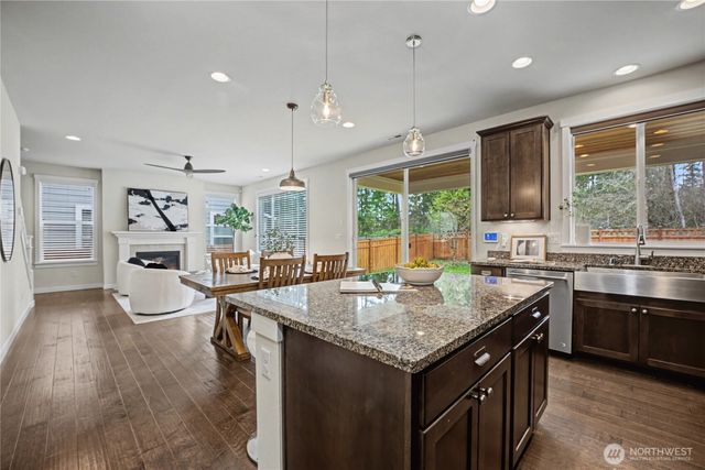 13134 180th Avenue E, Bonney Lake, WA 98391