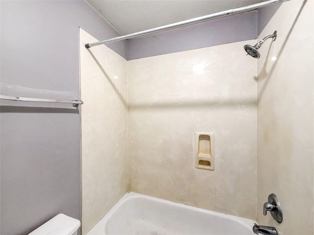 1831 Mickle Creek Drive, Houston, TX 77049