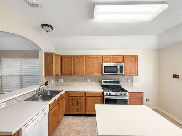 1831 Mickle Creek Drive, Houston, TX 77049