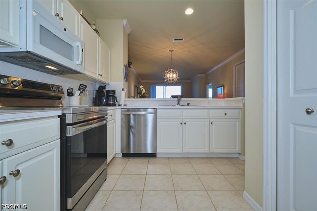 17110 Bridgestone CT 203, Fort Myers, FL 33908