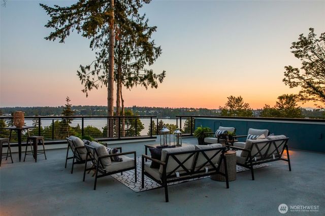 10719 Lake View Drive, Lake Stevens, WA 98258