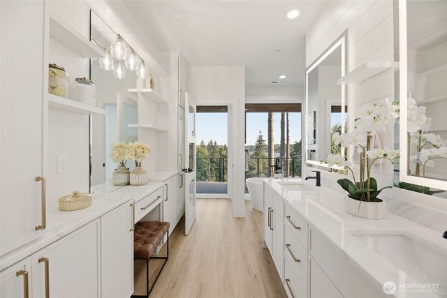 10719 Lake View Drive, Lake Stevens, WA 98258