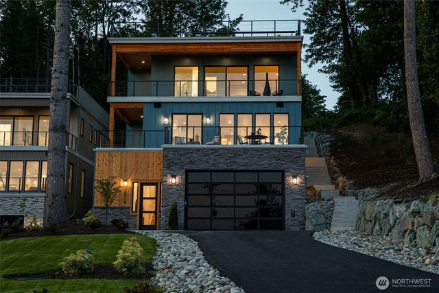 10719 Lake View Drive, Lake Stevens, WA 98258