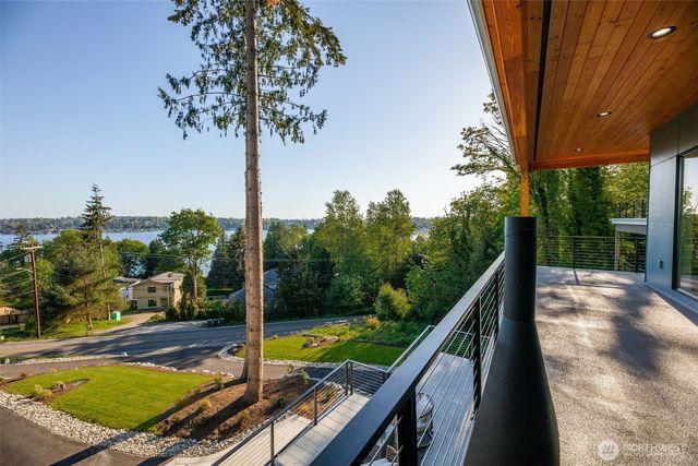 10719 Lake View Drive, Lake Stevens, WA 98258